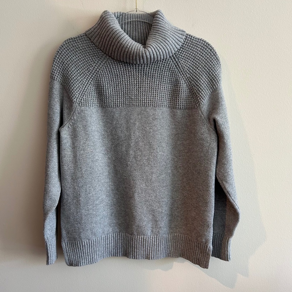 L.L.Bean Turtleneck Sweater Gray Medium Waffle Knit Raglan Cotton Blend 515159